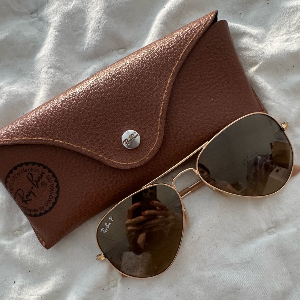 Ray-Ban Gold Frame Sunglasses with Brown Lenses - Picture 3 of 4